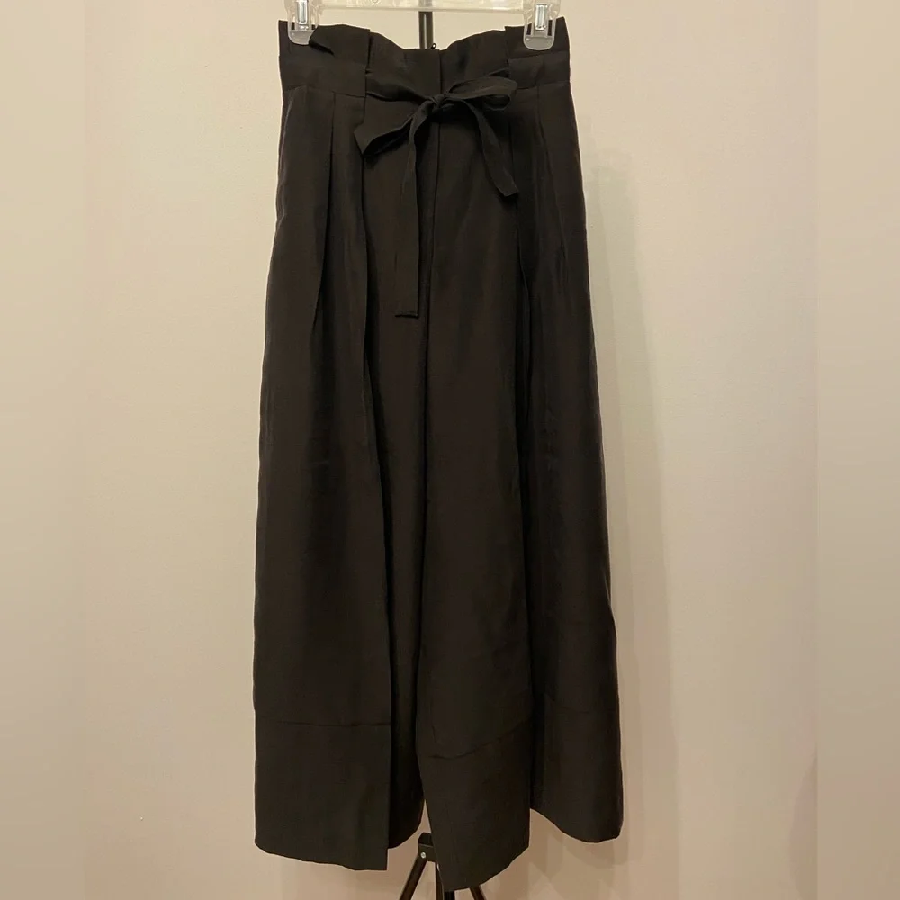 [BUNDLE 2/$15] H&M Wide Black Paper Pants - Picture 2 of 7